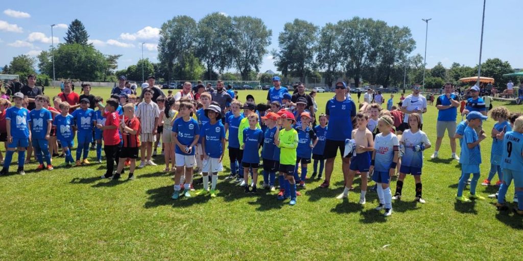 EC2025 Medaillienvergabe F-Jugend Auch die F-Jugenden durften sich über Ihre Medaillien freuen.