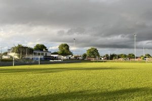 Die Vorbereitungen zum Eastsite-Cup: Gegen Abend kam die Sonne endlich raus.