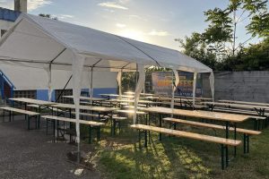 Die Vorbereitungen zum Eastsite-Cup: Gegen Abend kam die Sonne endlich raus.